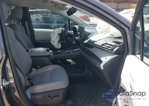 2025 Toyota Sienna Xle/Xle 8 Passenger из США, поврежденный, VIN 5TDJRKEC7SS253213